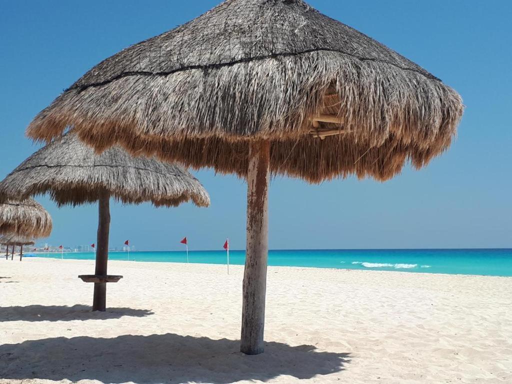 Private Room. Brisas. Zona Hotelera. كانكون المظهر الخارجي الصورة